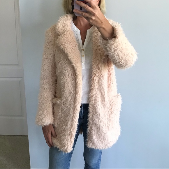 ♥️1 MED LEFT♥️Blush Color Open, Faux Fur Jacket - Picture 3 of 6
